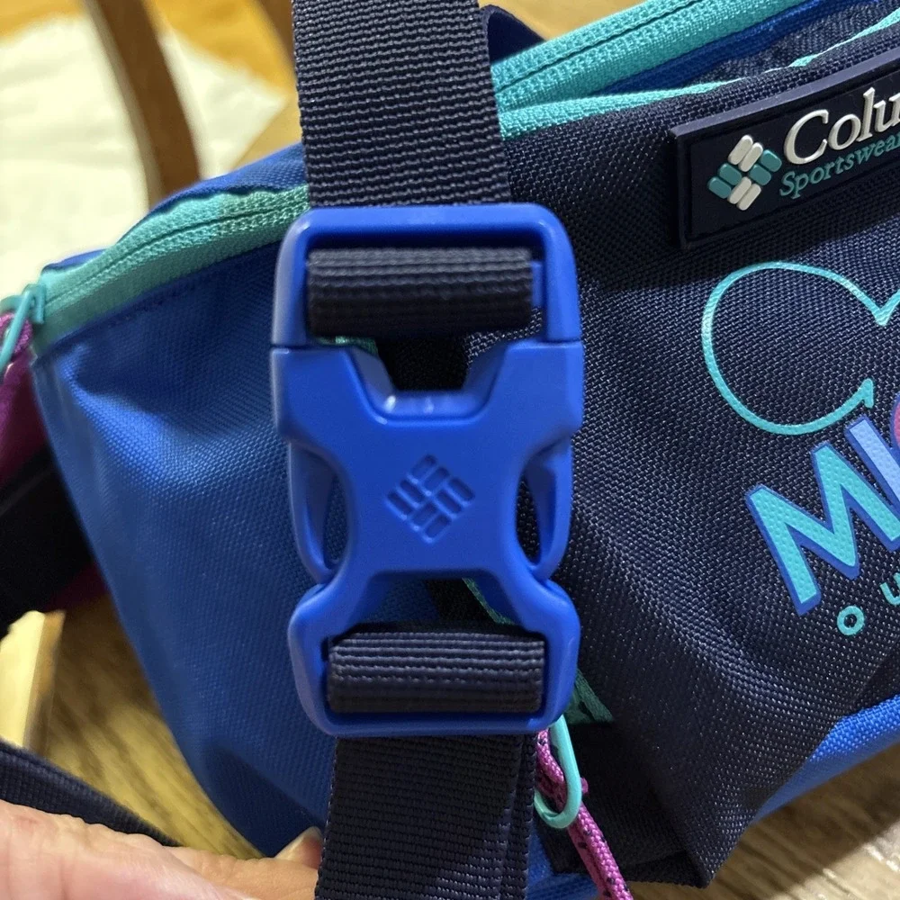 Disney Columbia Sportswear Company Mickey's Outdoor Club Hip Pack Fanny Pack